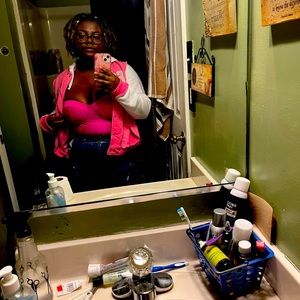 Meet your Posher, Royale!